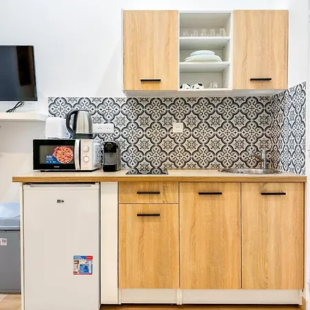 Marais - Canal St Martin 20m2 * باريس